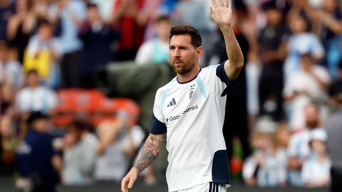Messi back after injury, scores on return