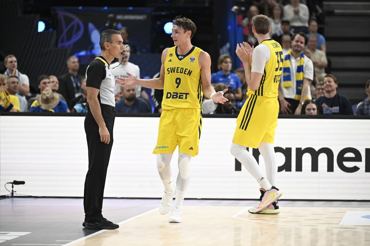 Pelle Larsson Frustrated After Fouling Out in European Championship Loss