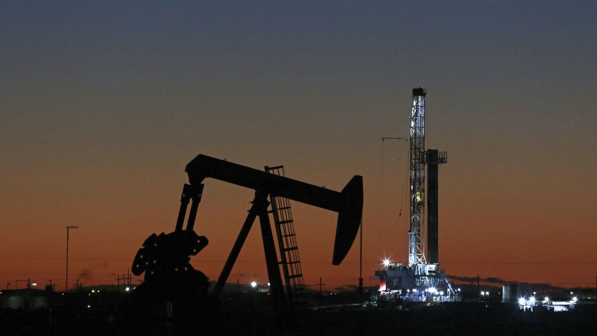 Demand for oil is plummeting - but Russia is rushing exports