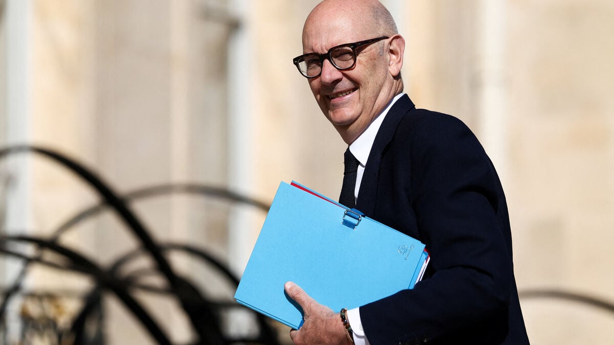 France Braces for Prolonged Battle Over 2027 Budget as Market Risks Rise