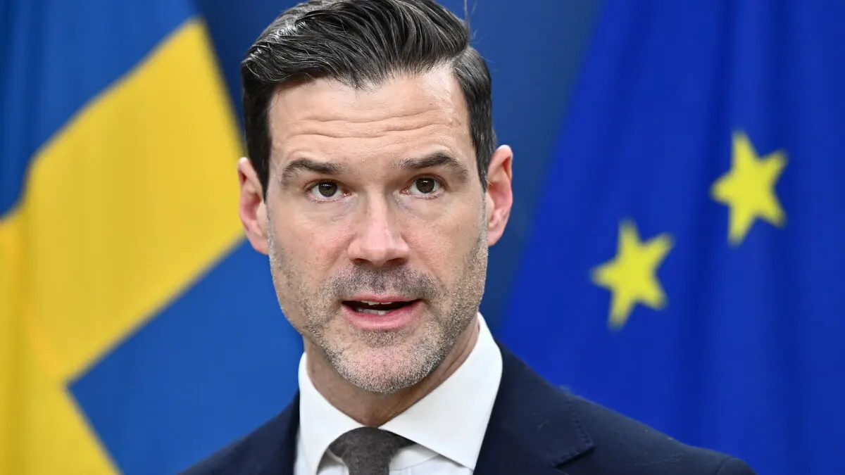 Support requirements for immigration will be tightened