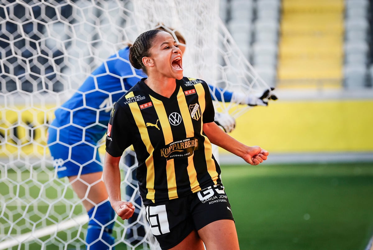 Felicia Schröder Scores Hat-Trick in 15 Minutes for Häcken Victory