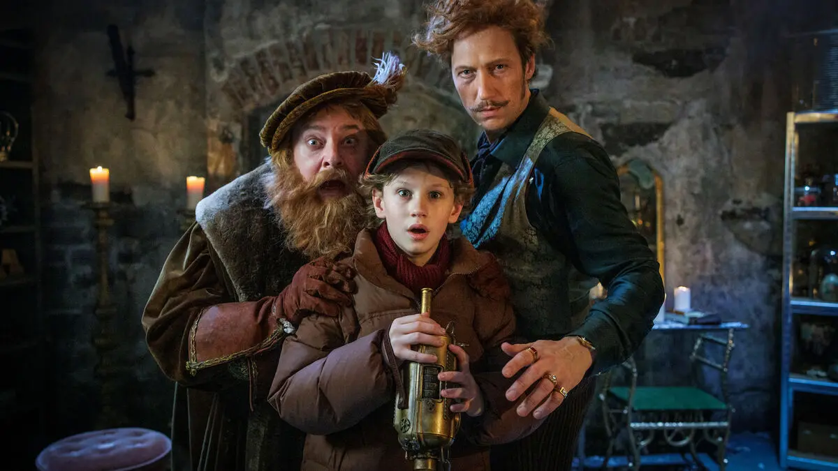 TV top: The Christmas calendar dominates again