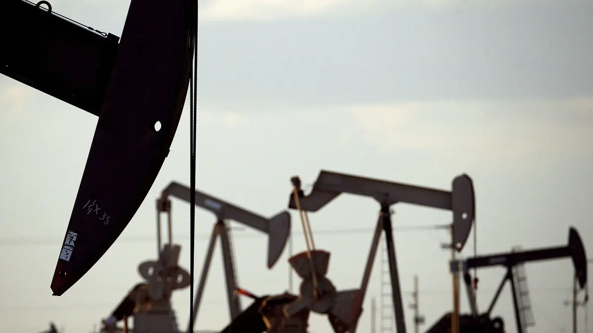 Oil price rises above $115 per barrel