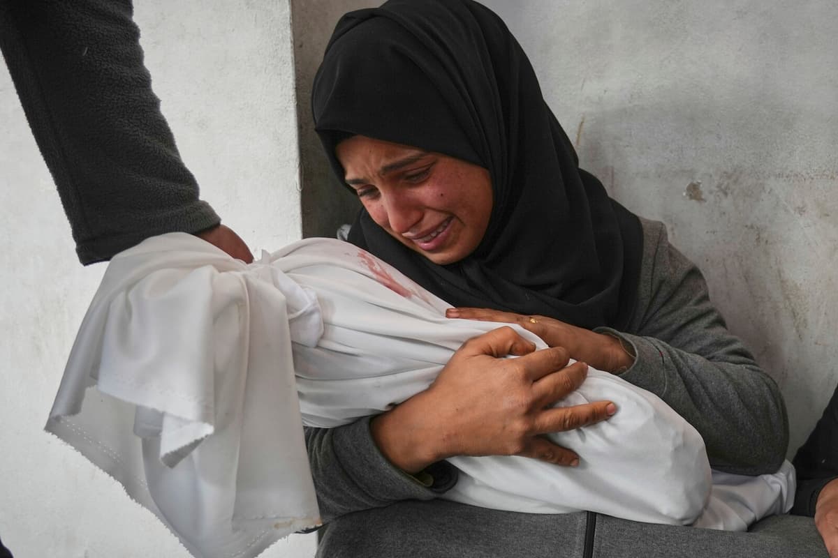 Israeli Strikes on Gaza Claim Over 20 Lives Overnight