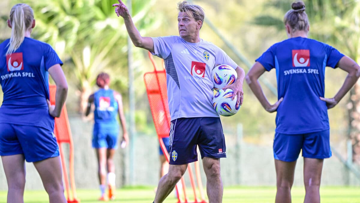 Gustavsson Closes First Training Session to Prepare for Spain Match