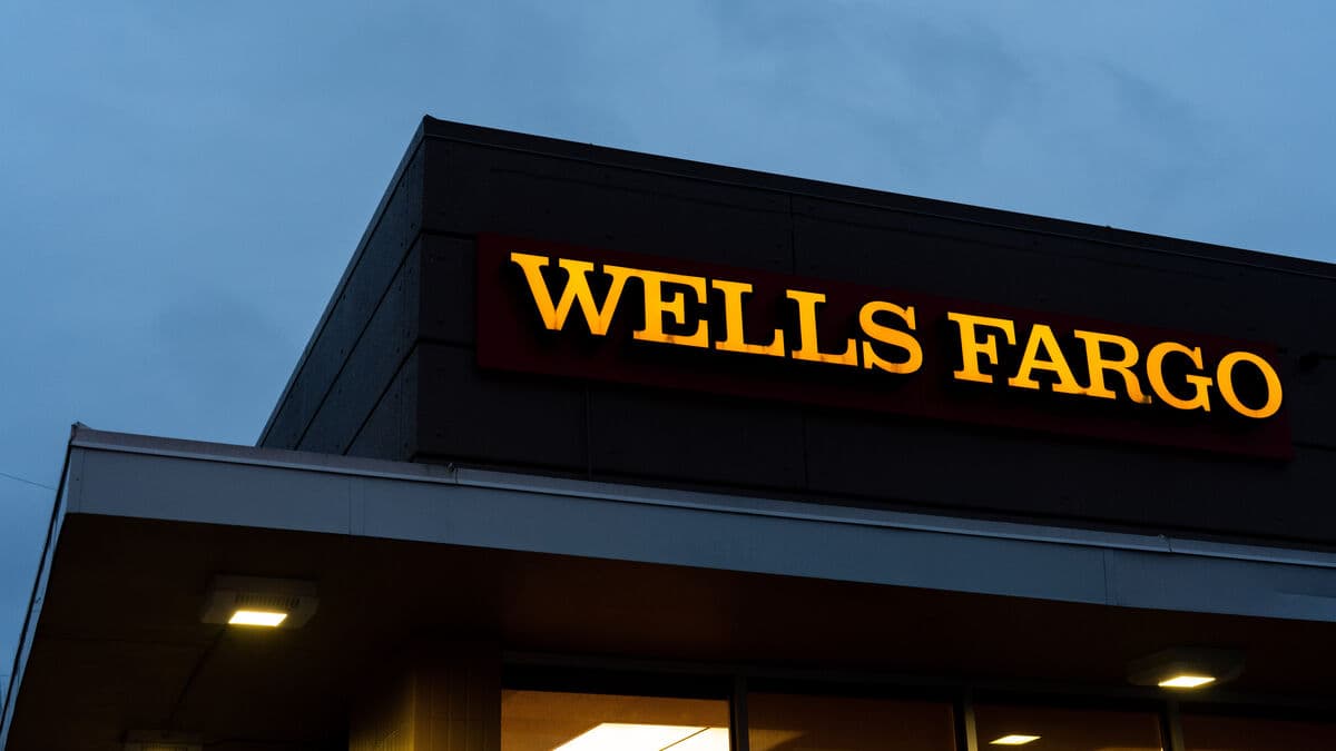 Up on Wall Street - Nasdaq's streak continues