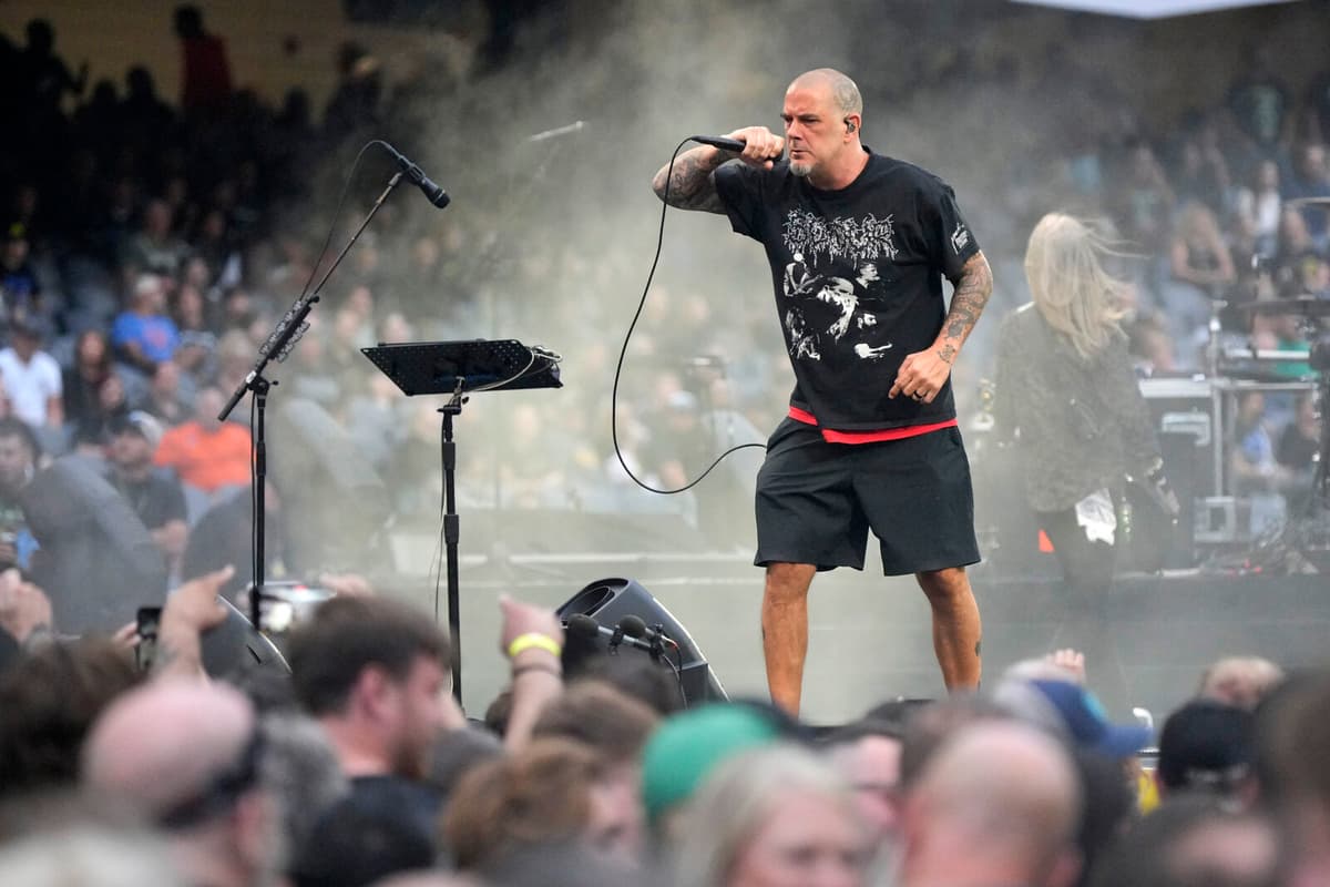 Pantera Cancels Shows to Mourn Ozzy Osbourne's Passing