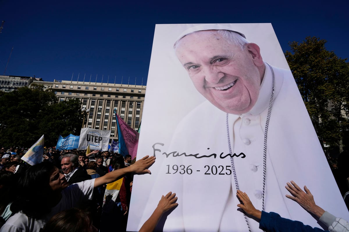 Pope Francis to be Honored in Giro d'Italia Final Stage