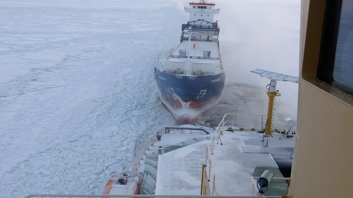Icebreakers are running at full speed as difficult ice conditions await