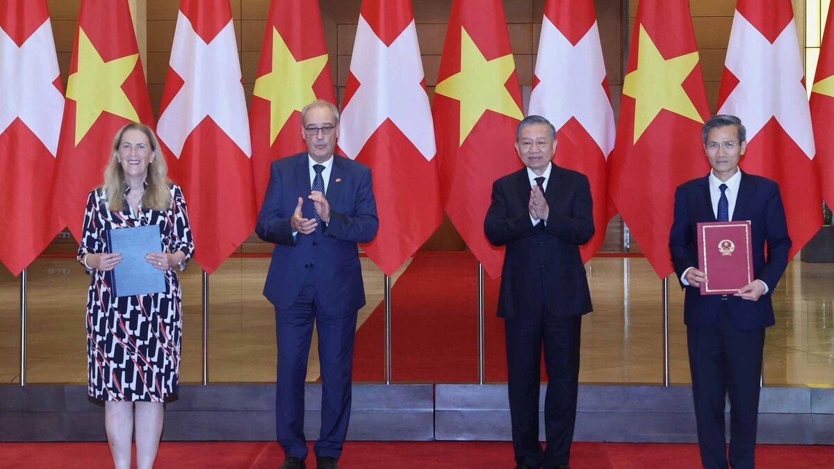 Vietnam and Four EFTA Countries Sign Free Trade Agreement in Hanoi