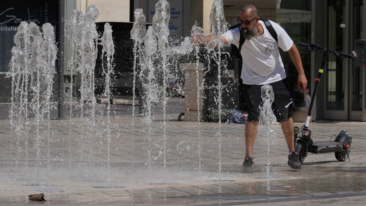 Record July heat affects 900 million people across Africa, Europe and Central America