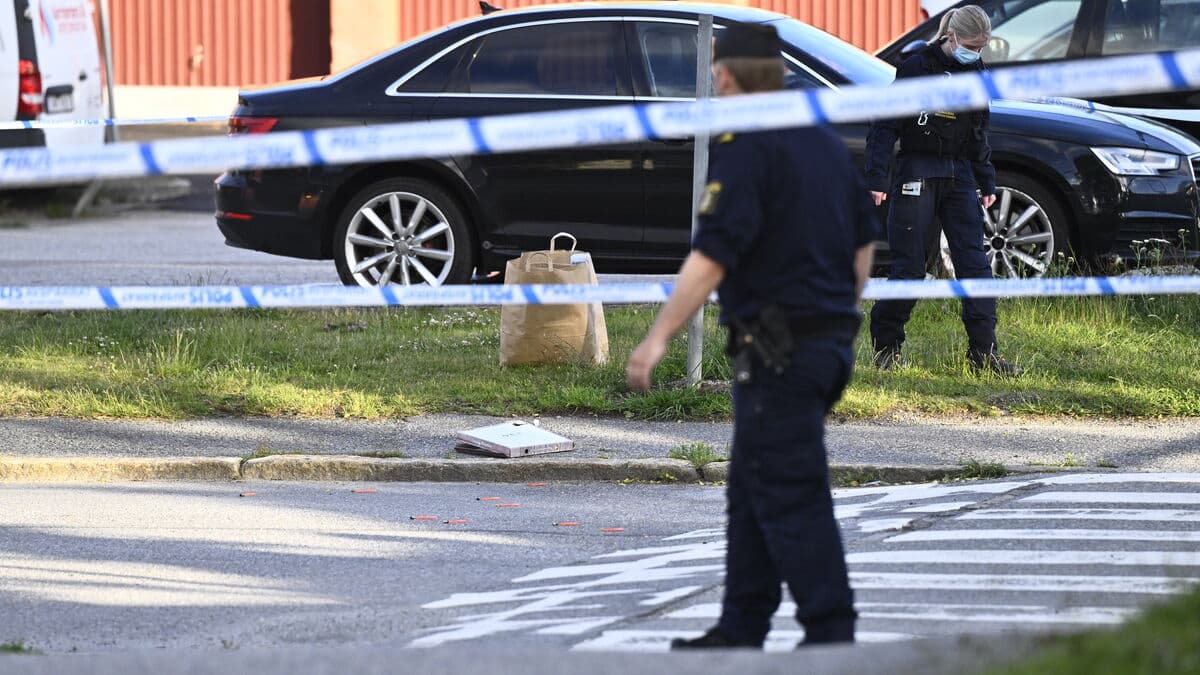 Person shot at parking lot in Jordbro, south of Stockholm
