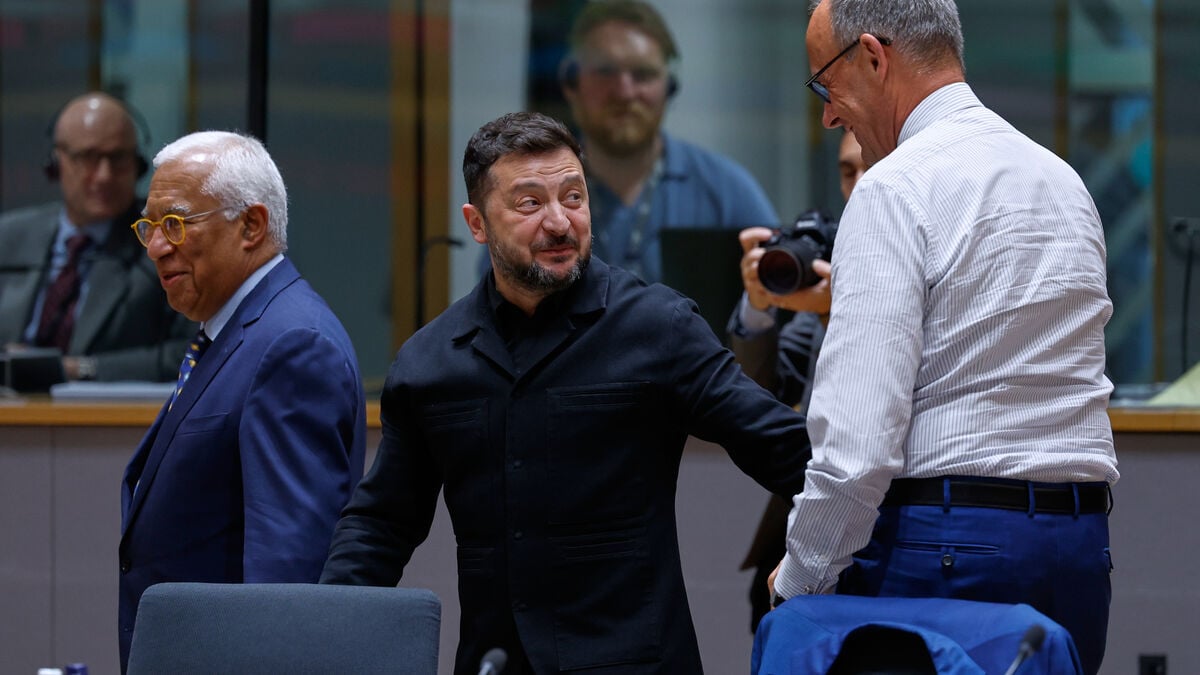 Zelenskyy Arrives in Brussels to Meet NATO Chief and European Leaders