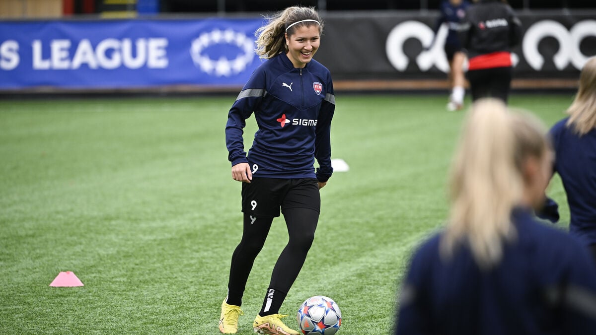 Former Sweden striker Loreta Kullashi signs for AIK
