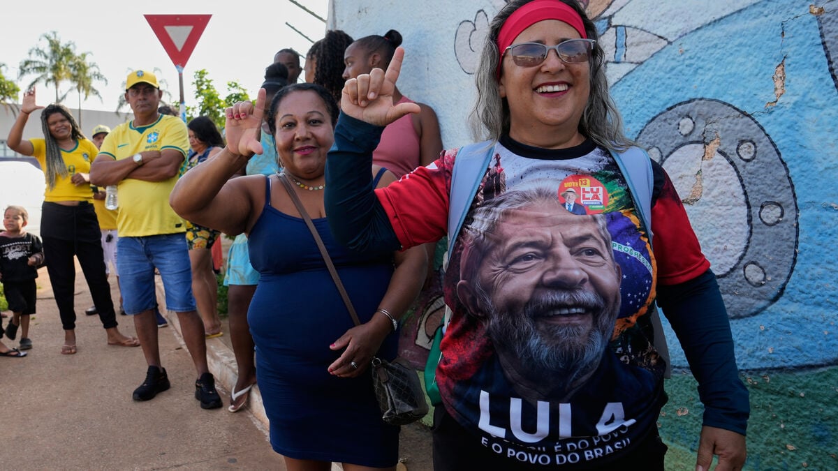 Brazil faces close runoff between Lula and Bolsonaro’s son as voters choose the country’s path