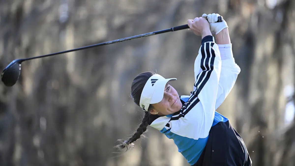 Brilliant start by Linn Grant at Tournament of Champions, tied for second after first round