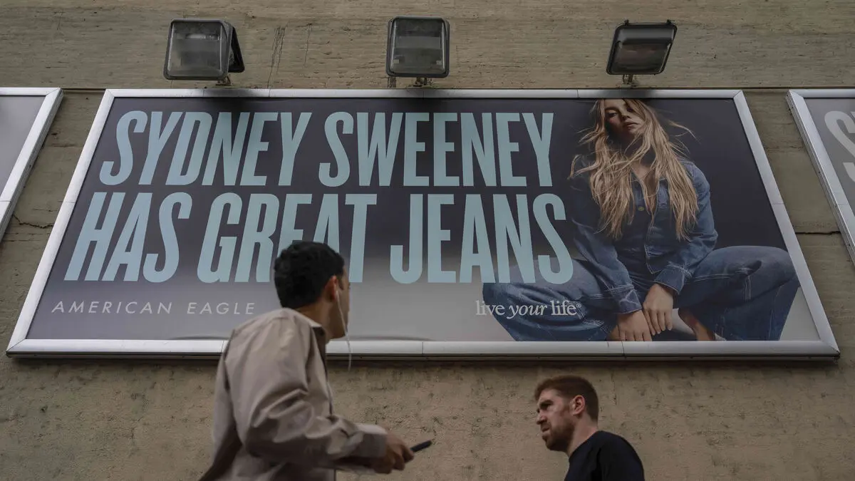 Sydney Sweeney on the jeans fight: "Surreal"
