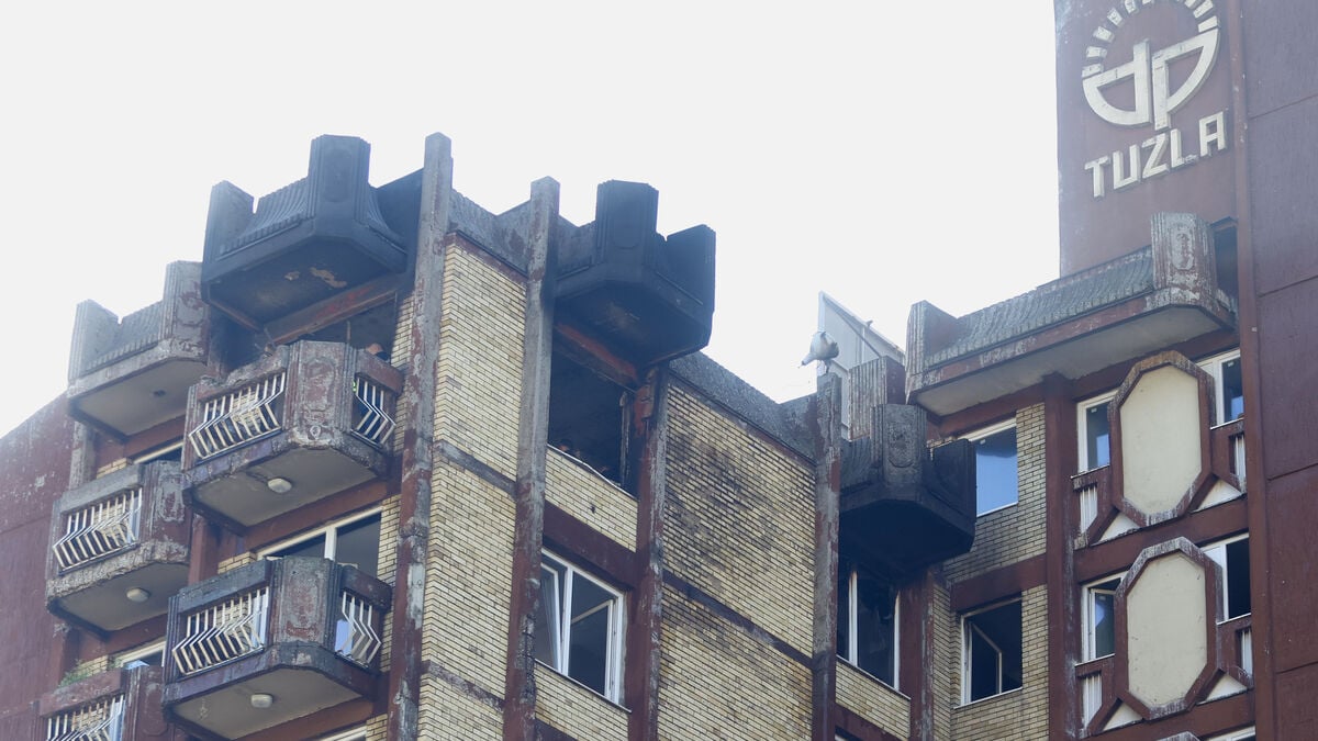 Death toll rises after fire among elderly