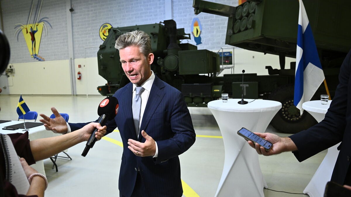 Sweden to buy U.S.-made Himars rocket artillery system