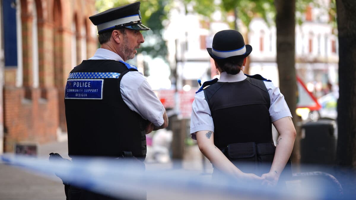Four injured in knife attack in central London near Covent Garden