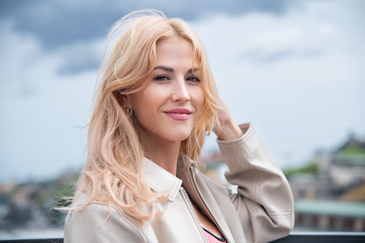 Molly Sandén's New Album "Strawberry Blonde" Embraces Summer Fun