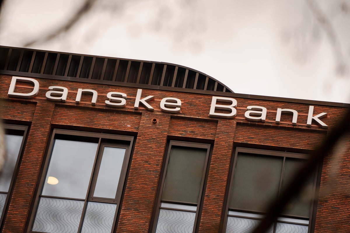 Nordea Predicts Interest Rate Hikes by 2027, Contrasts Danske Bank's Forecast