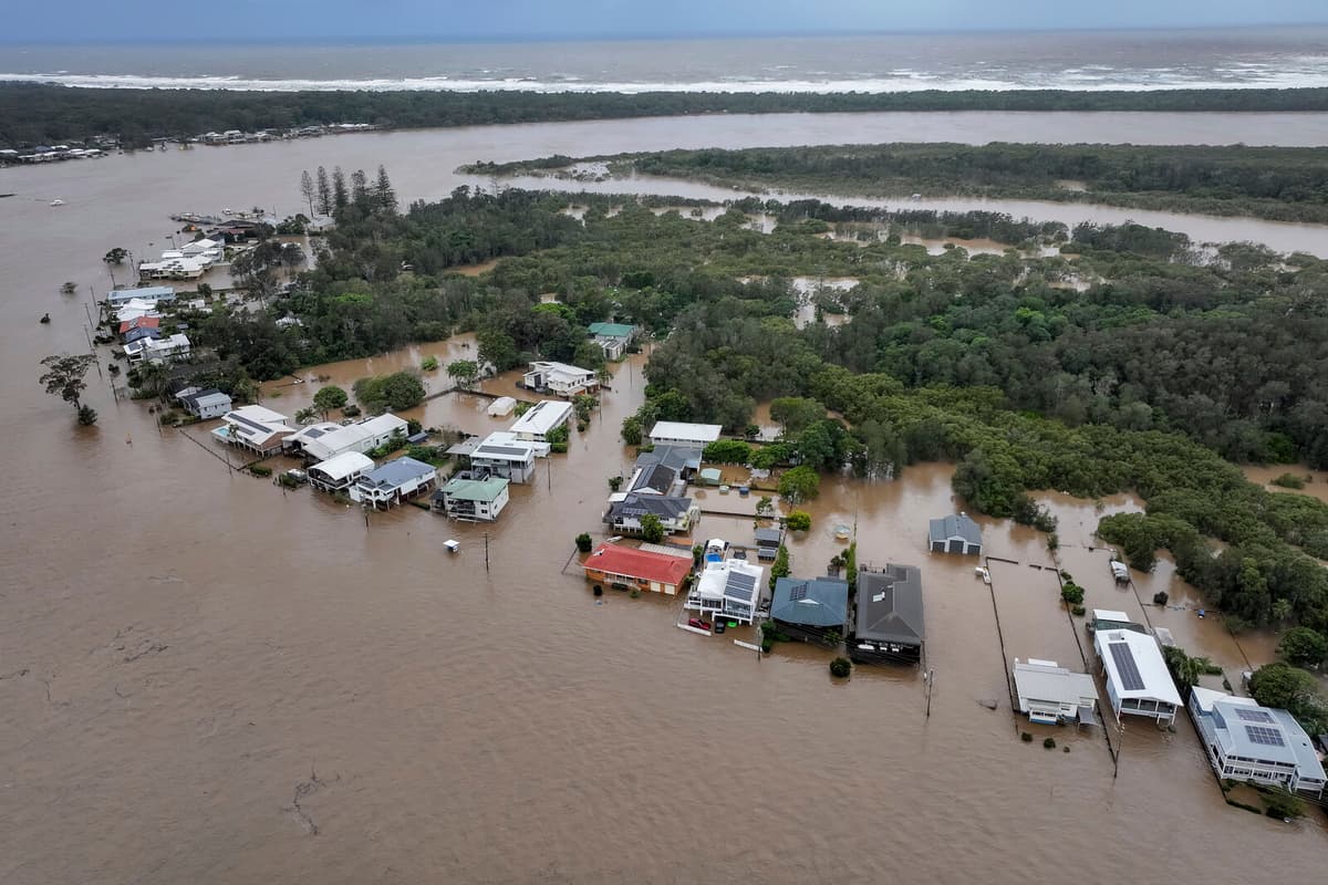 50,000 Isolated by Flooding After Heavy Rain in New South Wales