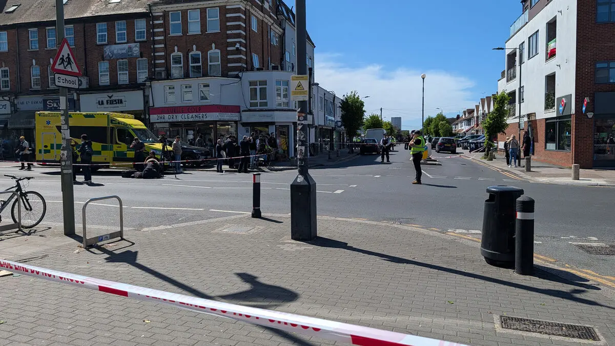 Starmer condemns stabbing in London's Jewish quarter