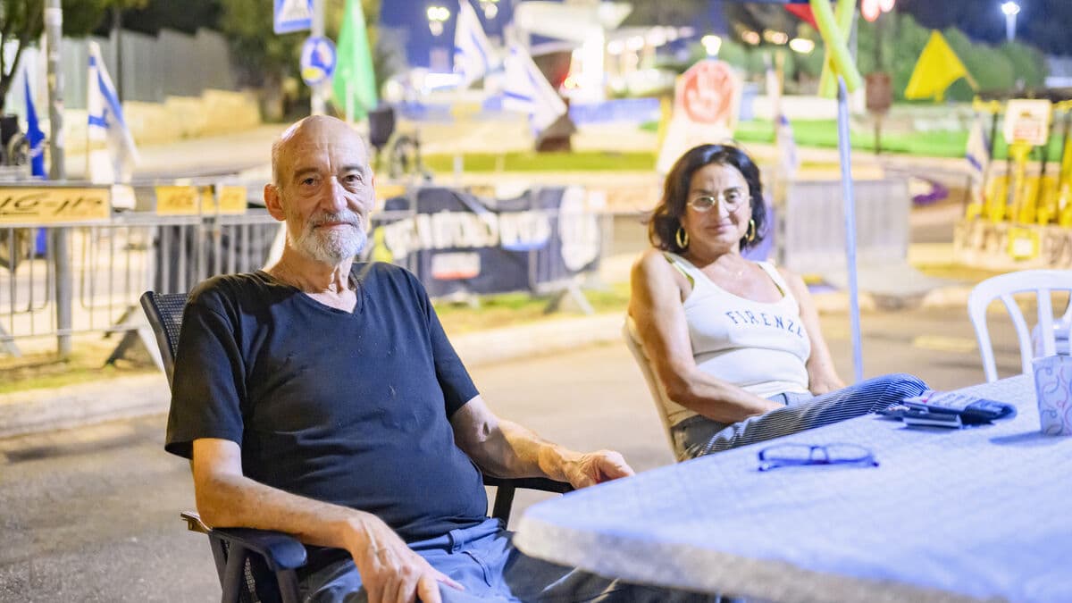 Israeli Assaf Supports Nobel Peace Prize for Trump