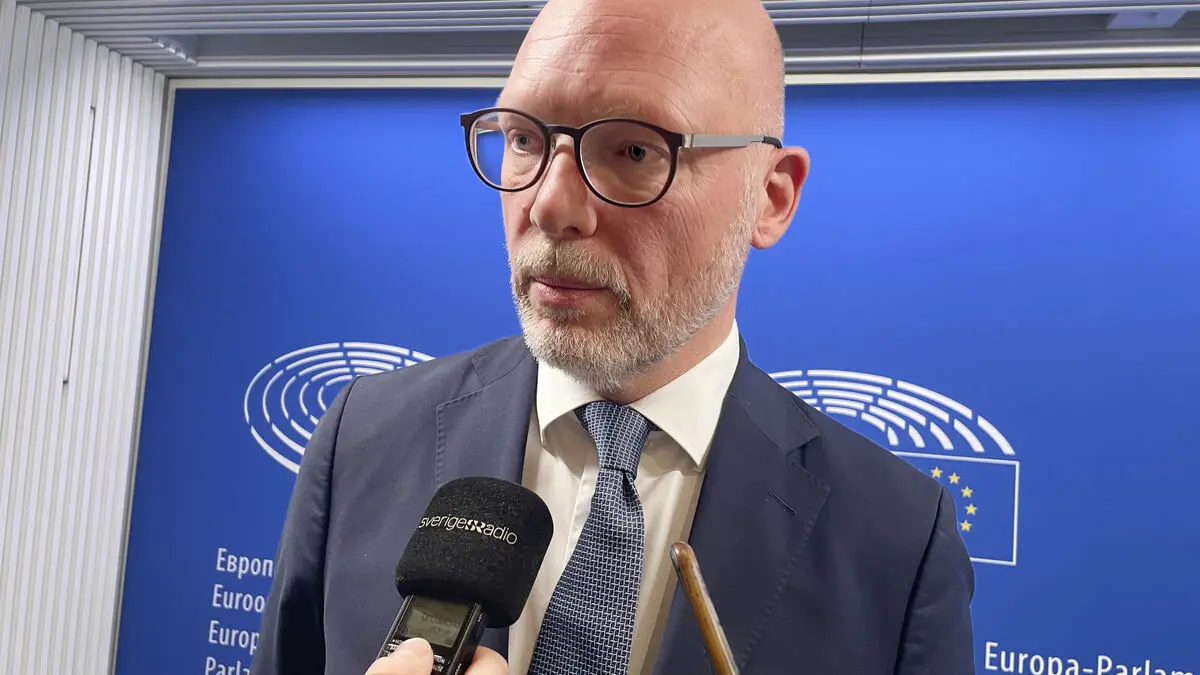 EU approves controversial simplification