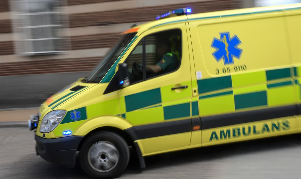 Parachutist Critically Injured in Västerås Championship Landing