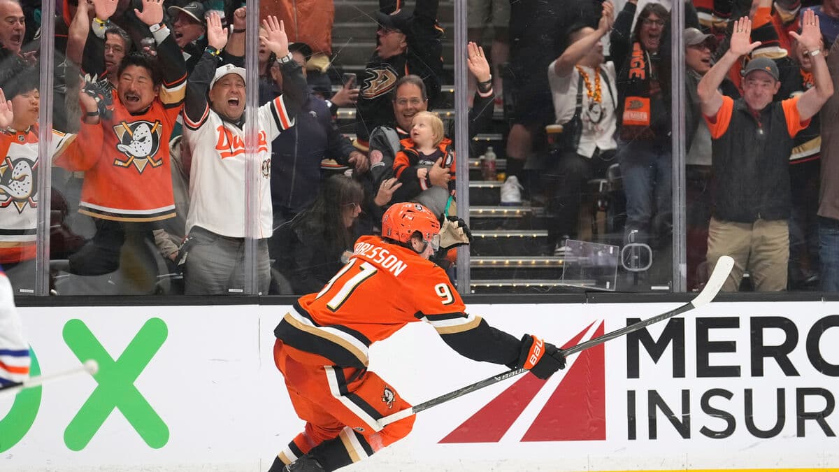 Leo Carlsson praised by Henrik Lundqvist: Damn, how good