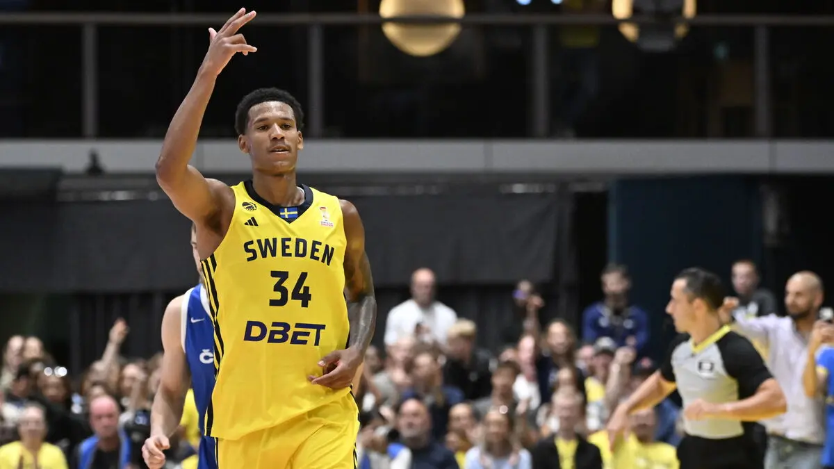 Sweden keeps World Cup dream alive with 87-76 win over Czech Republic