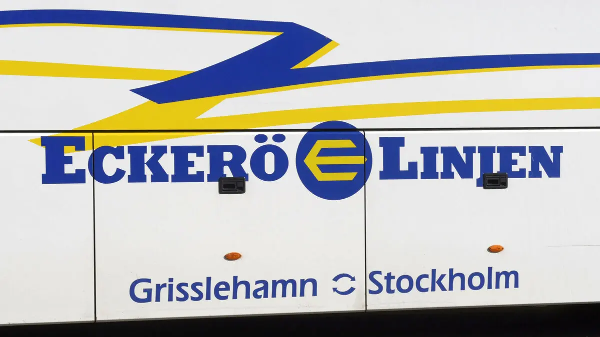 Coast Guard ship collides with ferry M/S Eckerö in Grisslehamn