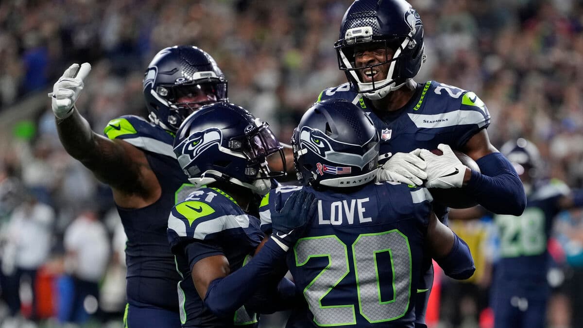Seahawks beat Patriots 13-10 in Super Bowl rematch after Darnold injury