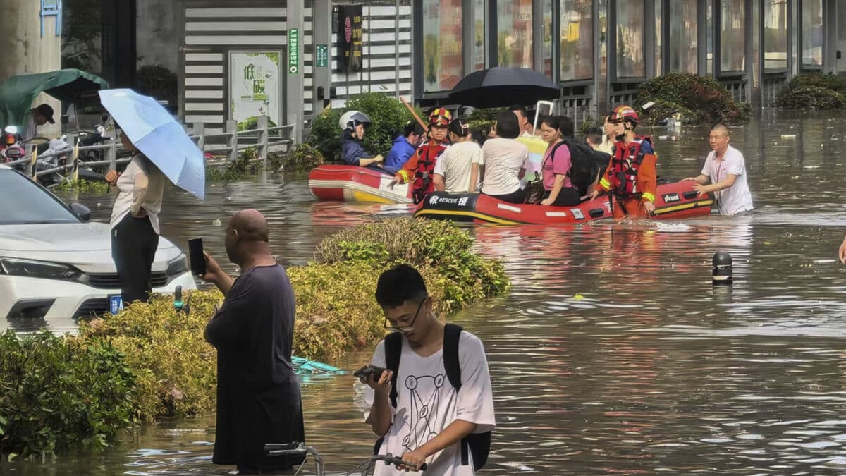 China floods kill 39 in Guangxi as nine remain missing
