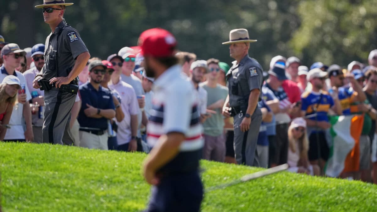 Tom Watson Apologizes for US Audience Behavior at Ryder Cup