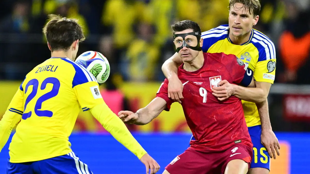 Blue-yellow worries: World Cup spot in doubt for playoff hero Carl Starfelt