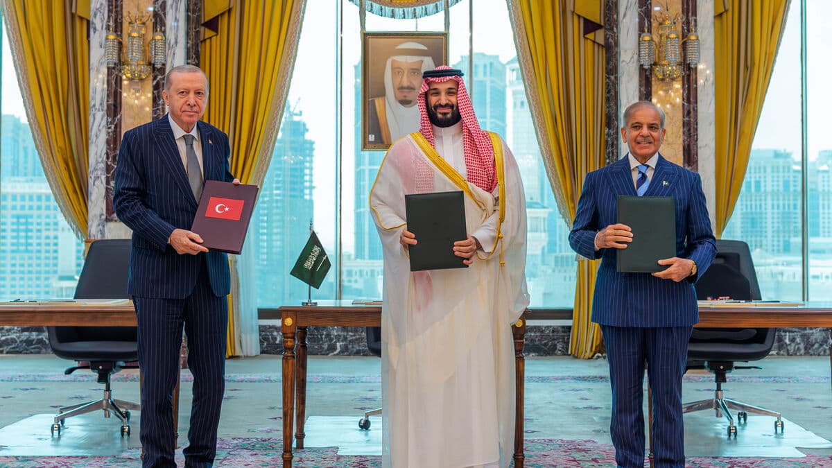 Expert says Turkey-Pakistan-Saudi defence pact aims to counter Iranian influence
