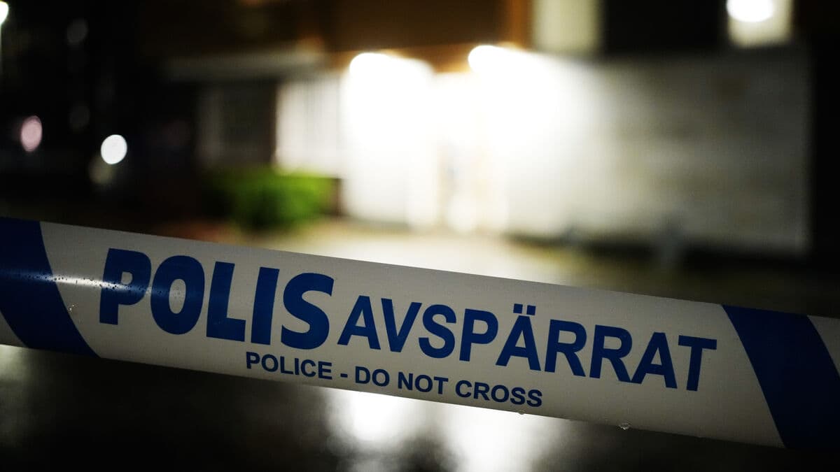 Suspected murder in Frölunda, Gothenburg as police knock on doors