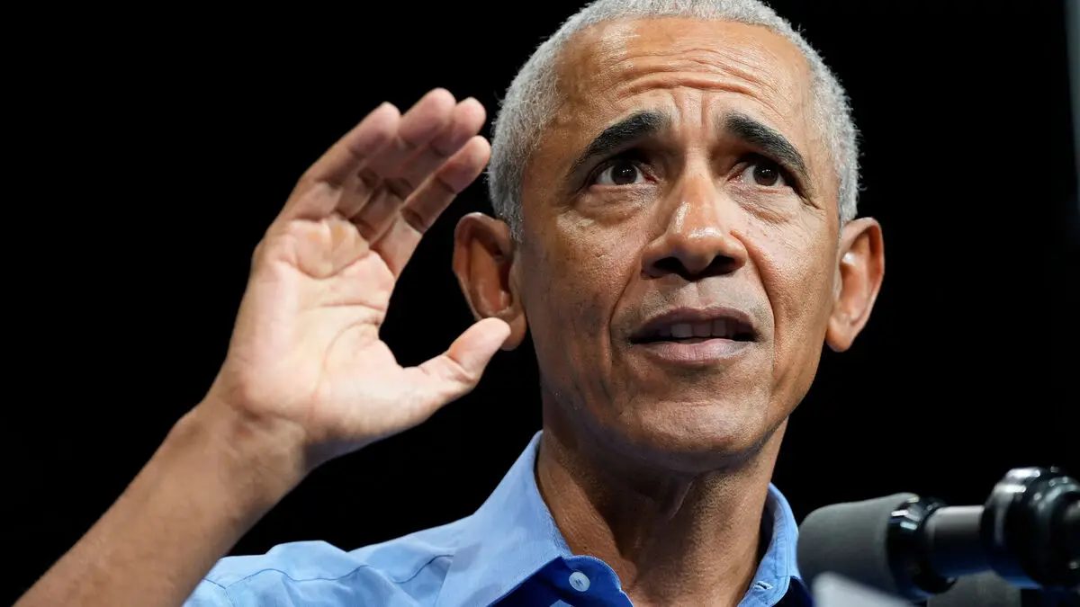 Obama backs down, says no contact with aliens