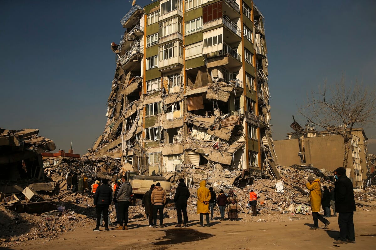 Two Sentenced for Collapsed Apartment Building