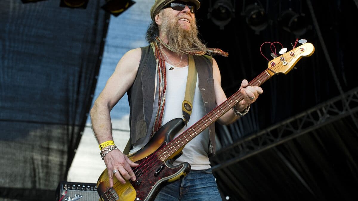 Nikke Ström, bassist with the National Theatre, has died