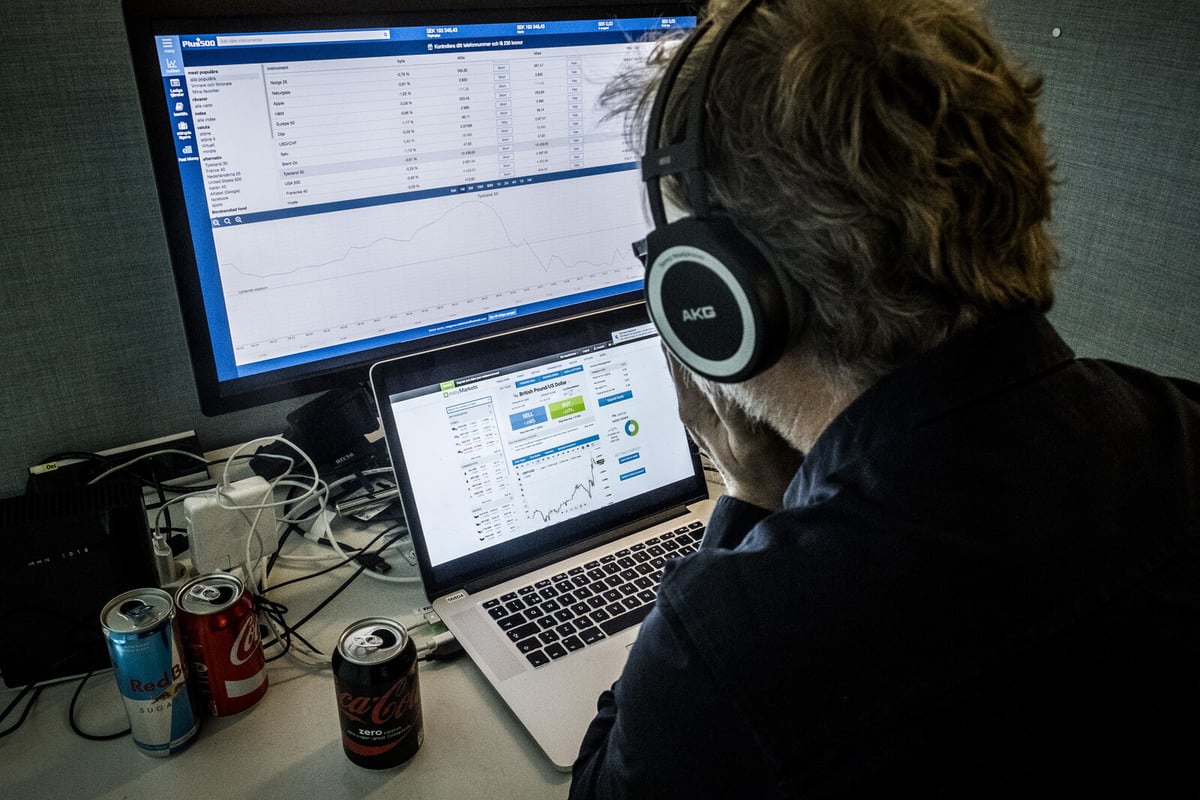 FI Cautions Against Trusting Stock Tips in Online Chats