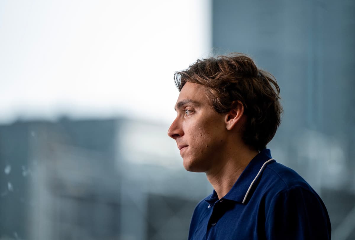 Duplantis Faces Challenge from Karalis Ahead of Tokyo World Championship