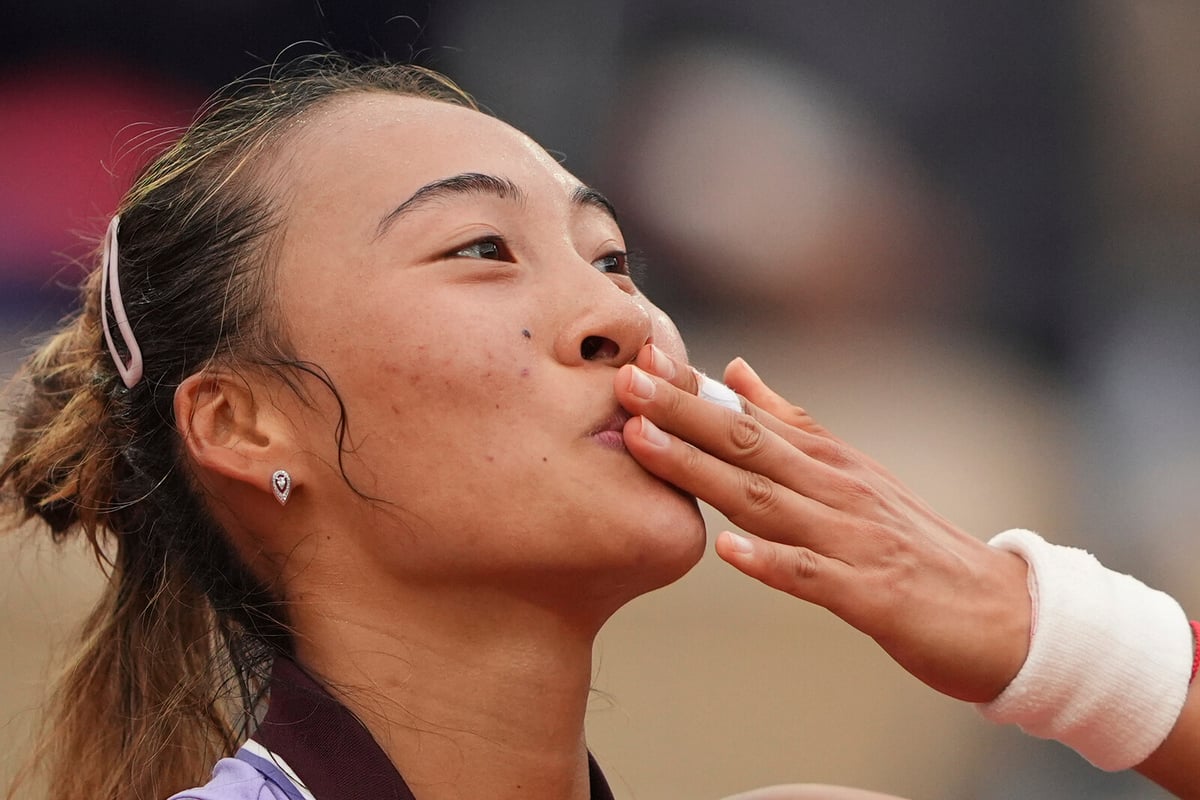 Zheng Qinwen Achieves Ninth Straight Win at Roland Garros