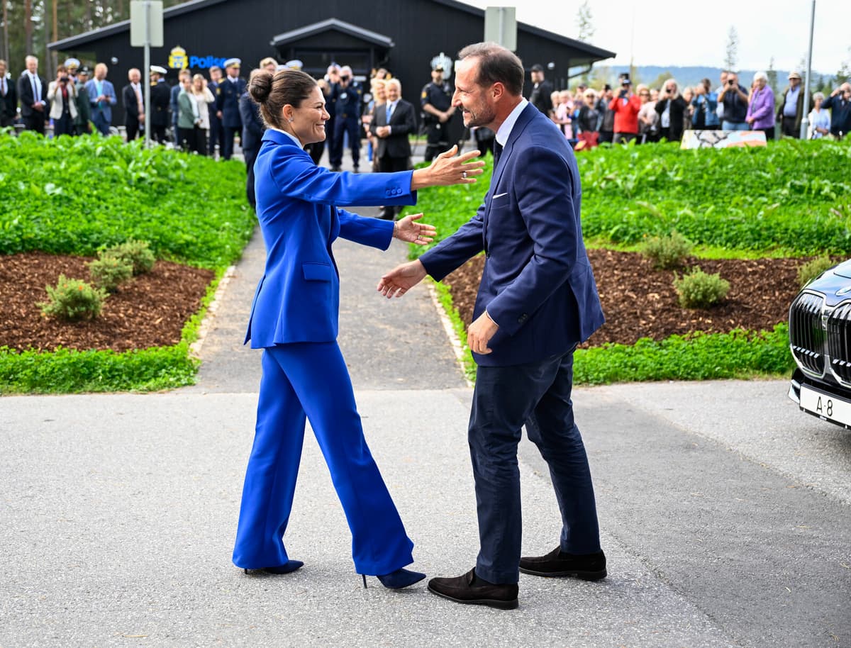Royalty Attends Inauguration of First Swedish-Norwegian Police Station