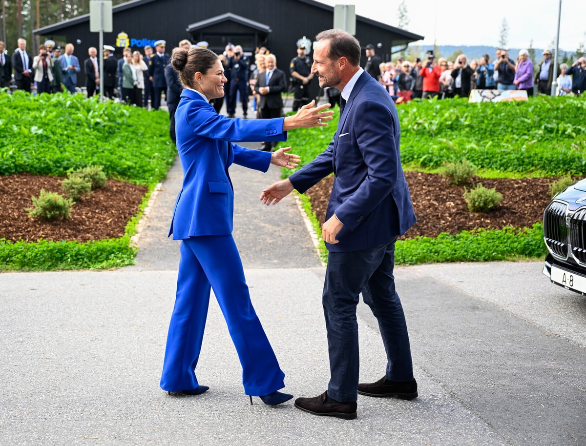 Royalty Attends Inauguration of First Swedish-Norwegian Police Station