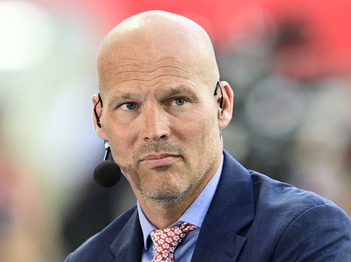 Ljungberg Comments on Isak's Conflict with Newcastle